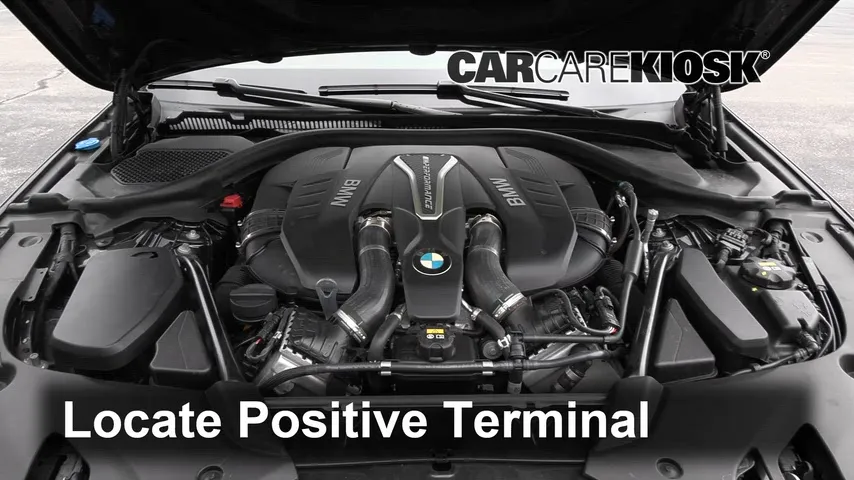 2018 BMW M550i xDrive 4.4L V8 Turbo Batería Encendido de puente